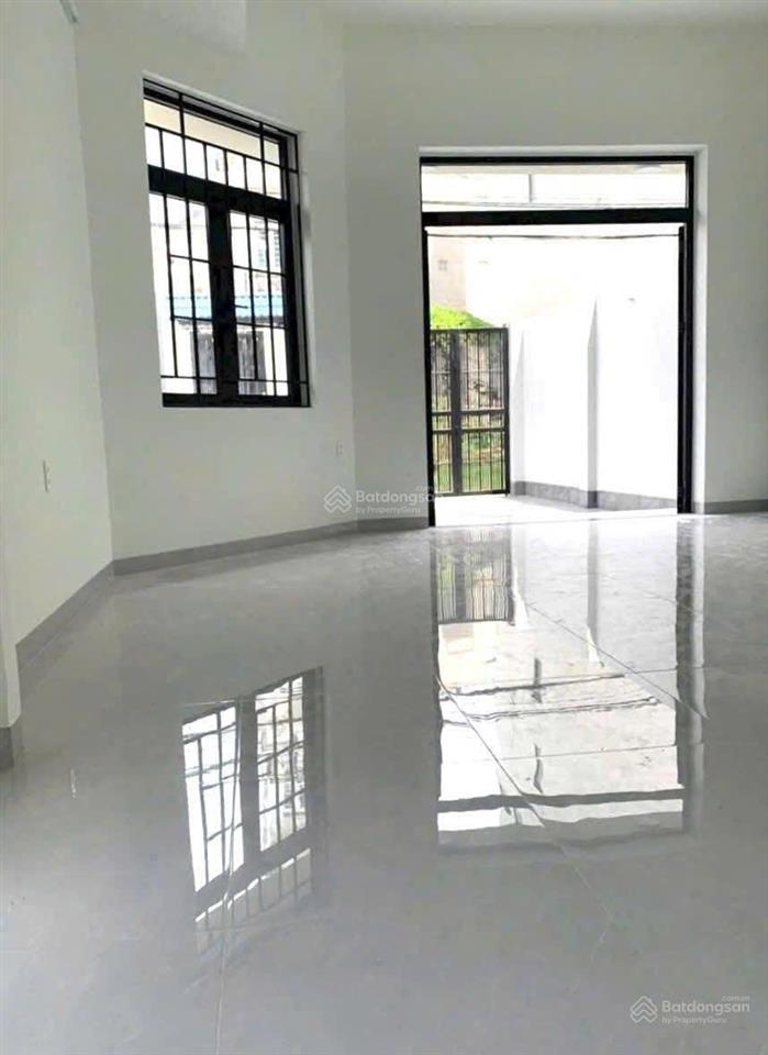 Nhà 1 trệt 3 lầu góc 2 mt đường 4, nguyễn duy trinh, long trường giá 6,9 tỷ