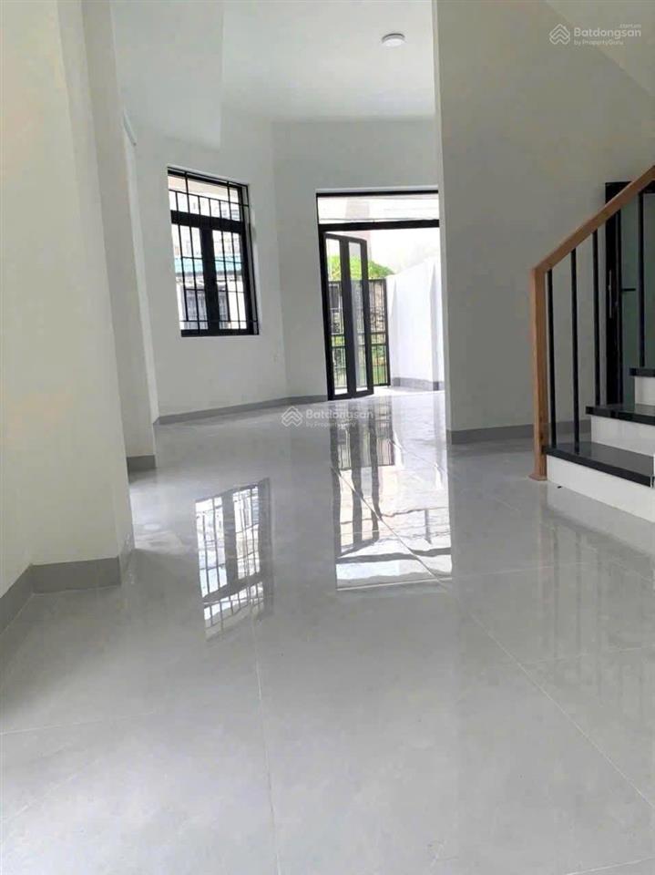 Nhà 1 trệt 3 lầu góc 2 mt đường 4, nguyễn duy trinh, long trường giá 6,9 tỷ
