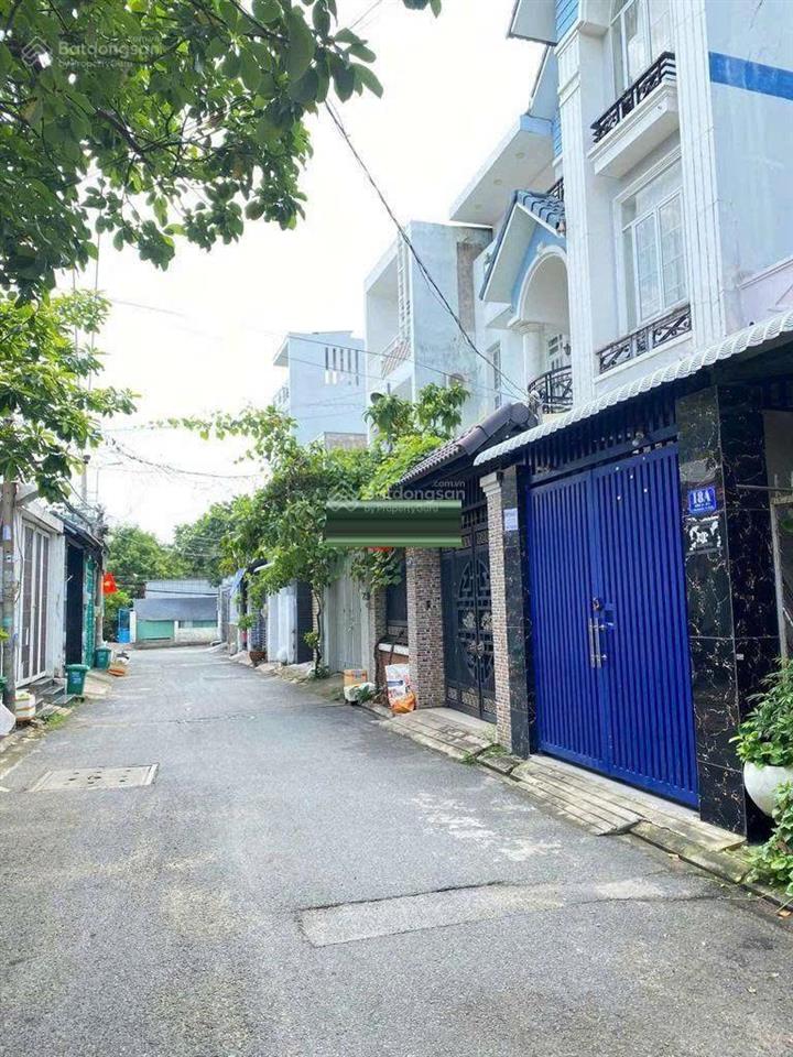 Bán 4 kiốt và 3 phòng trọ mặt tiền, thu nhập 20tr/th. tăng nhơn phú b, dt 147m2, giá 7.3 tỷ