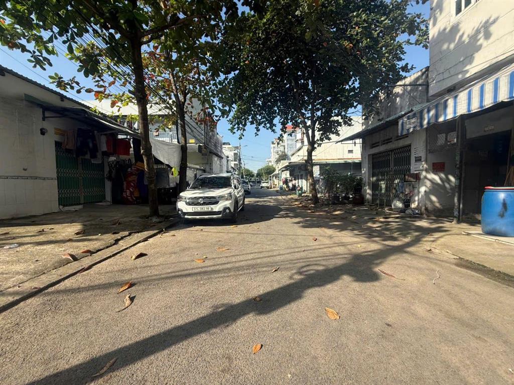 Cc cần bán lô đất hẻm 671 lê văn việt, p. long thạnh mỹ, 68m2/4,5 tỷ thương lượng.
