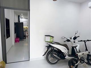 Nhà hẻm đường 17, long thạnh mỹ, quận 9, dt 50m2, giá 3,9 tỷ, kề vinhomes