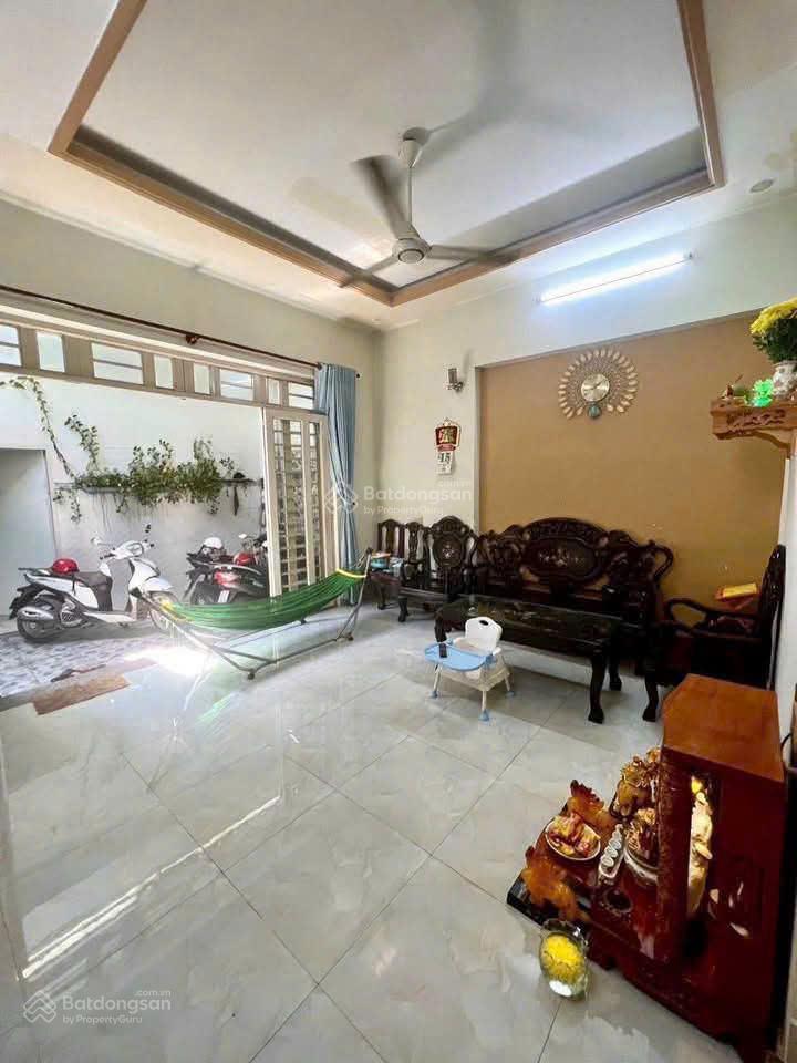 8.5 tỷ nhà mặt tiền kinh doanh đường lò lu quận 9 cũ 75m2 giá 8,5 tỷ
