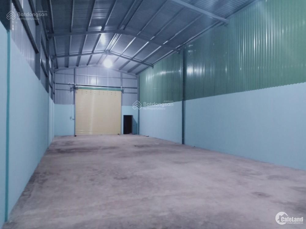Cho thuê khoxưởng (hình qc)
dt11x44m=500m2
có điện 3fa phù hợp cho sản xuất gỗ, cơ khí, kho