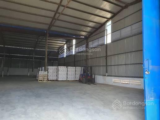 Cho thuê khoxưởng (hình qc)
dt11x44m=500m2
có điện 3fa phù hợp cho sản xuất gỗ, cơ khí, kho