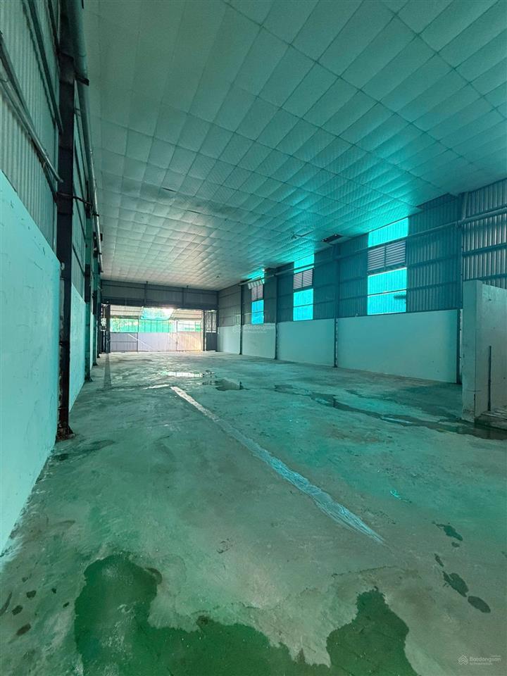 Cho thuê khoxưởng (hinh qcáo)
dt12x40=440m2
điện 3fa đường nhựa 5m
đc gần cty tân hiệp phát. vĩ