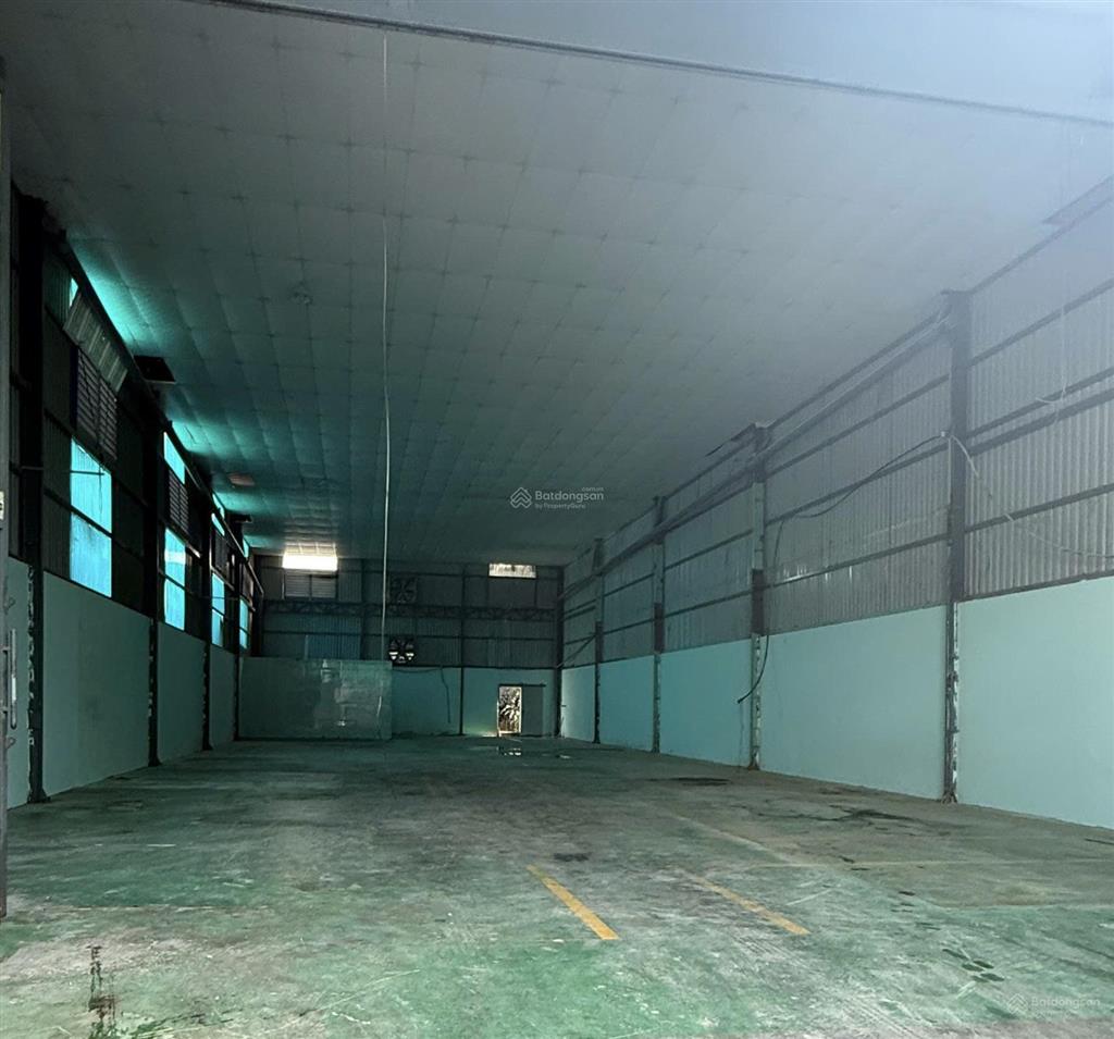 Cho thuê khoxưởng (hinh qcáo)
dt12x40=440m2
điện 3fa đường nhựa 5m
đc gần cty tân hiệp phát. vĩ