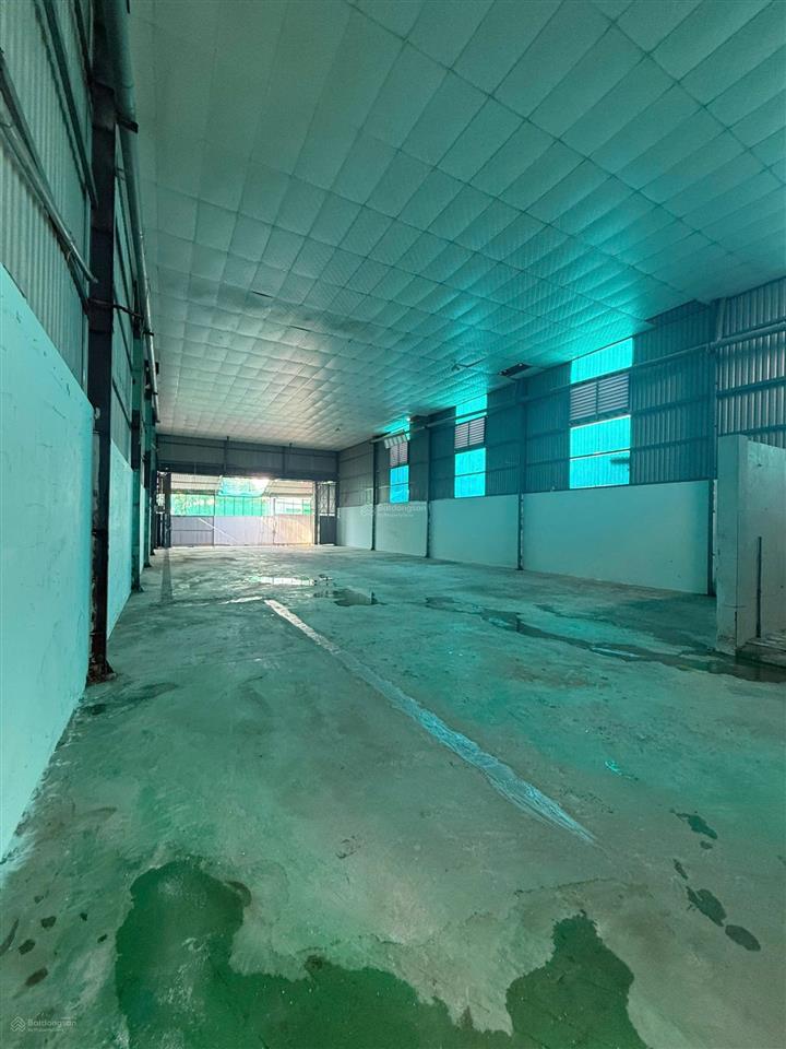 Cho thuê khoxưởng (hinh qcáo)
dt12x40=440m2
điện 3fa đường nhựa 5m
đc gần cty tân hiệp phát. vĩ