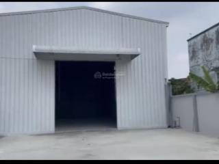 Cho thuê khoxưởng (như hình)
dt12x50m=600m2 (xưởng và sân)
đường nhựa 5m
đc. gần cty tân hiệp phá