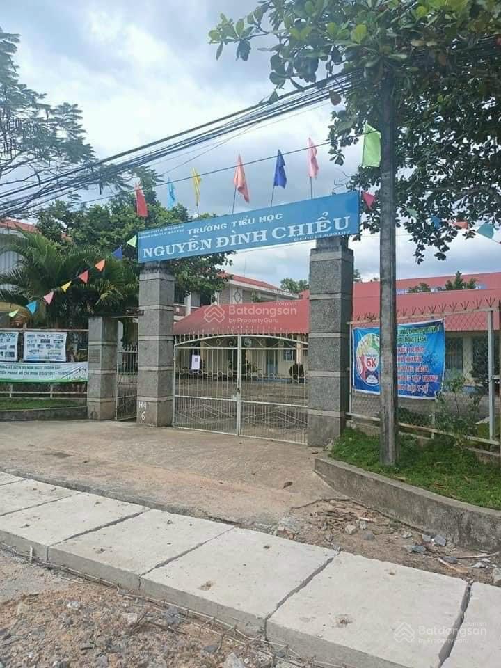 Mình chính chủ bán đất mặt tiền đường bê tông ngay chợ