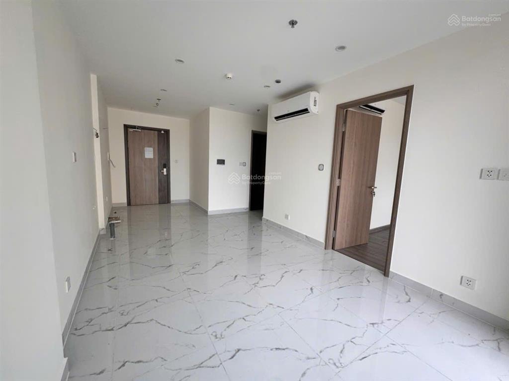 Căn hộ 2 phòng ngủ , tầng cao, view xem pháo hoa cực đẹp . tại glory height
