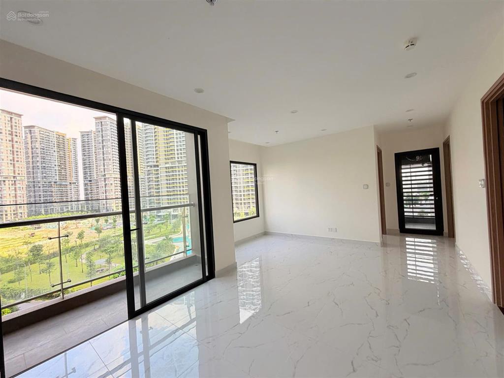 Hàng đẹp  căn góc 2 phòng ngủ+ the beverly solari  giá chỉ 4.36 tỷ.   0937 365 ***