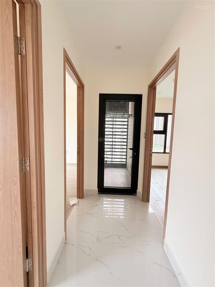 Bán căn hộ 3 phòng ngủ the beverly solari tầng cao, hướng đông nam giá 4.52 tỷ.  0937 365 ***