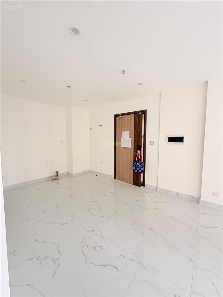 Bán căn hộ 3 phòng ngủ the beverly solari tầng cao, hướng đông nam giá 4.52 tỷ.  0937 365 ***