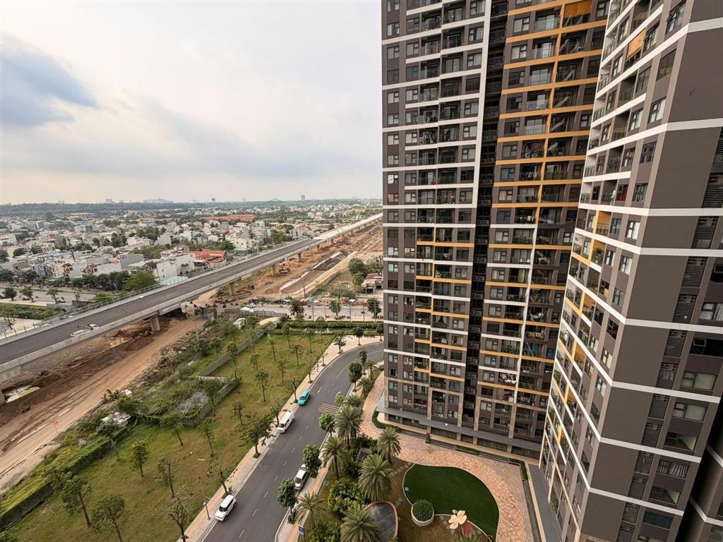 Bán căn hộ 3 phòng ngủ the beverly solari tầng cao, hướng đông nam giá 4.52 tỷ.  0937 365 ***