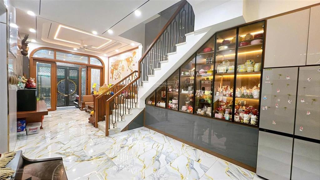 Nhà 3 tầng full nội thất đường thạnh lộc 27 phường thạnh lộc q12, dt 62m2 (4x16) đường 5m, giá 6,3