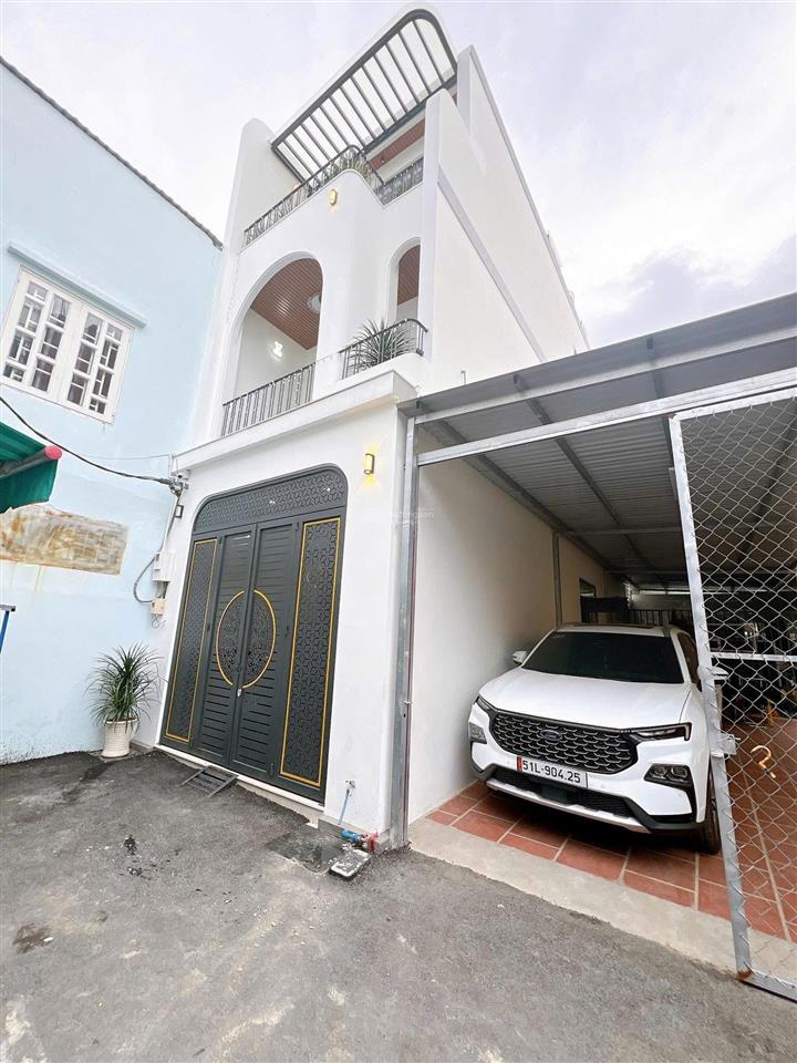 Nhà 3 tầng full nội thất đường thạnh lộc 27 phường thạnh lộc q12, dt 62m2 (4x16) đường 5m, giá 6,3