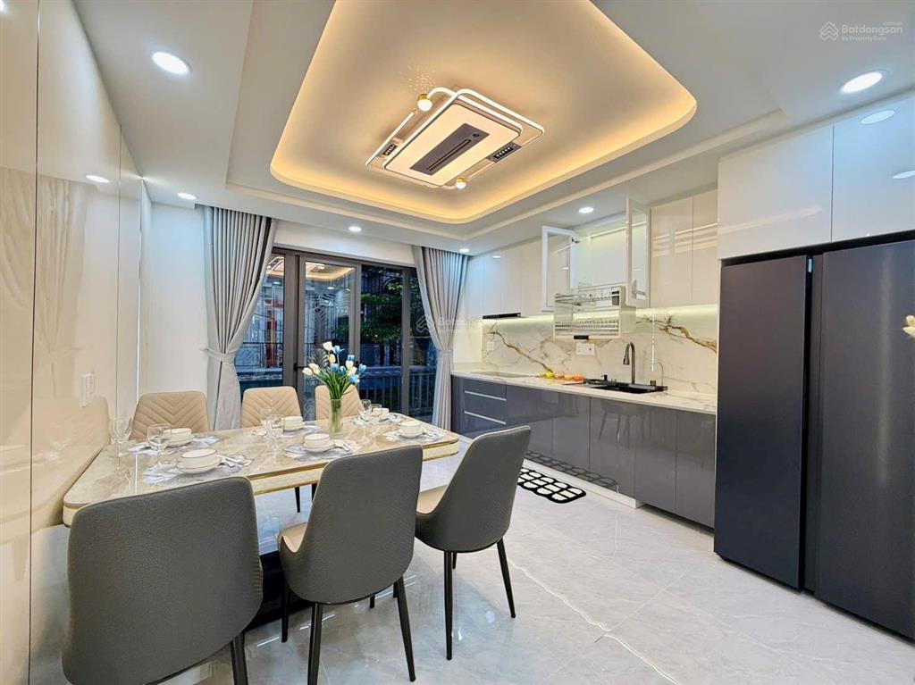 Nhà 5 tầng ful nội thất đường thạnh lộc 37 phường thạnh lộc q12, dt 51,9m2 (4x13) đường 7m, gia 6,