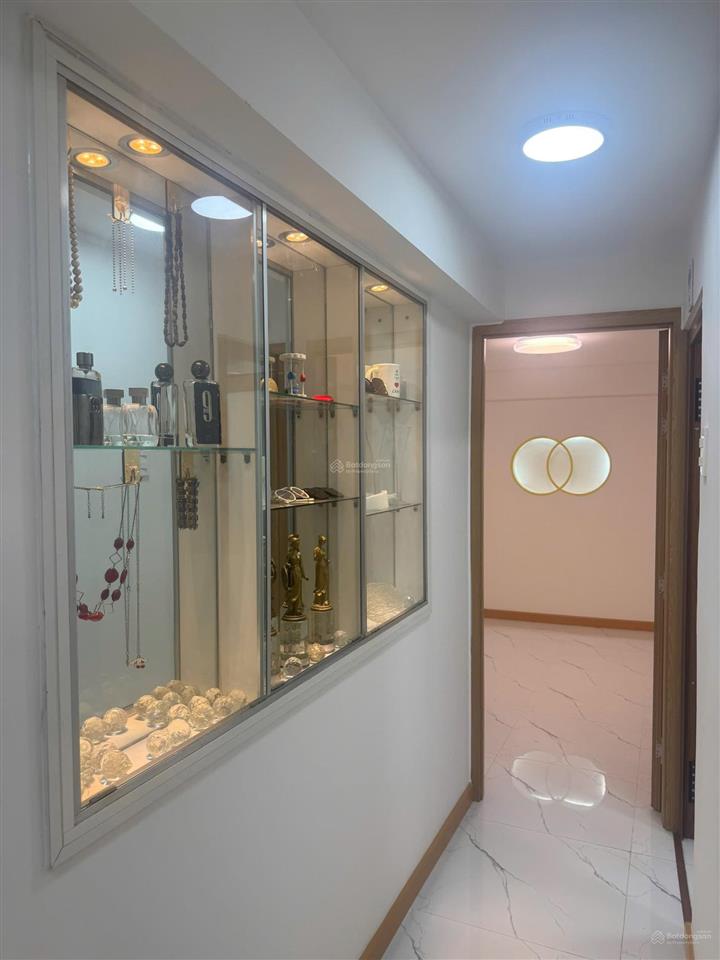 Bán nhà mặt phố 11ti560, 63m2 ở phan văn trị, p11, q. bình thạnh, hcm giá tốt. 6pn