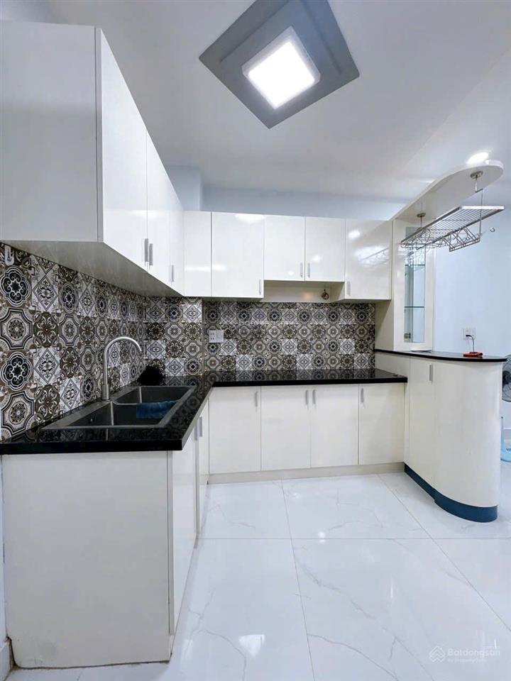 Bán nhà riêng 5 tầng 6,5 tỷ, 36m2 tại nguyễn thượng hiền, q.bình thạnh, hcm