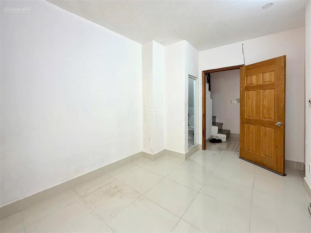 Bán nhà riêng 3pn, 3wc, 4 tầng tại huỳnh văn bánh, 4,95 tỷ, 21m2