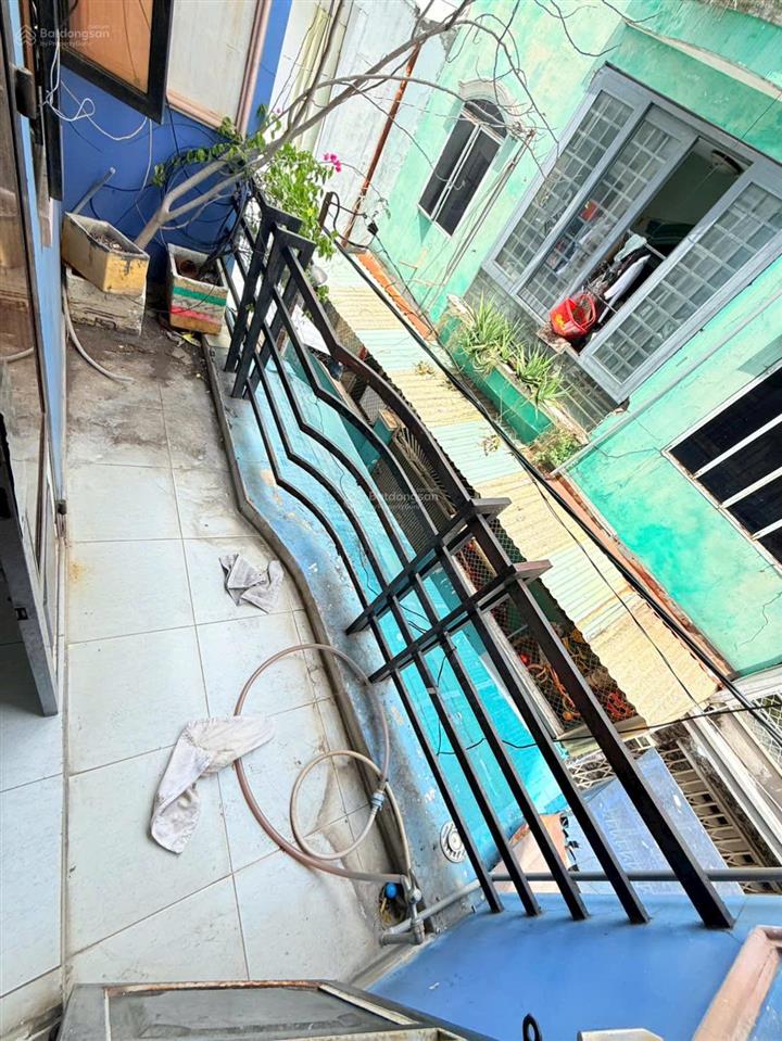 Bán nhà riêng tại thích quảng đức, 7,65 tỷ, 53,5 m2, 5pn, 5wc, 5 tầng, chỉ với hot
