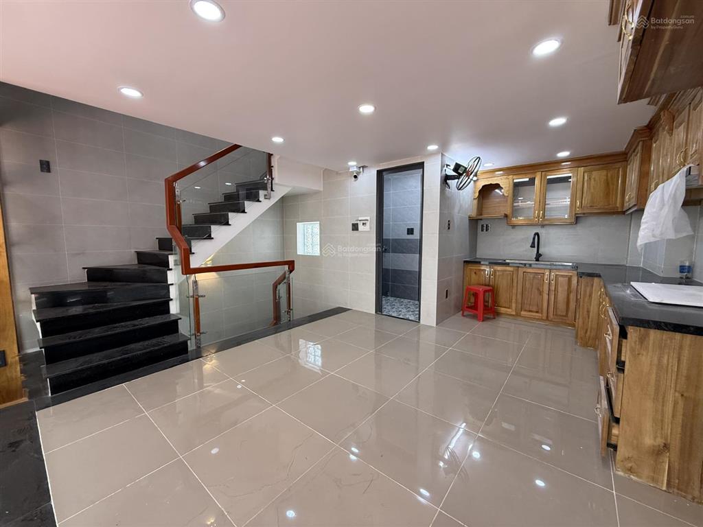 Bán nr 65m2, 9,3 tỷ, 6pn, 7wc tại nguyên hồng, phường 1, quận gò vấp, tp.hcm