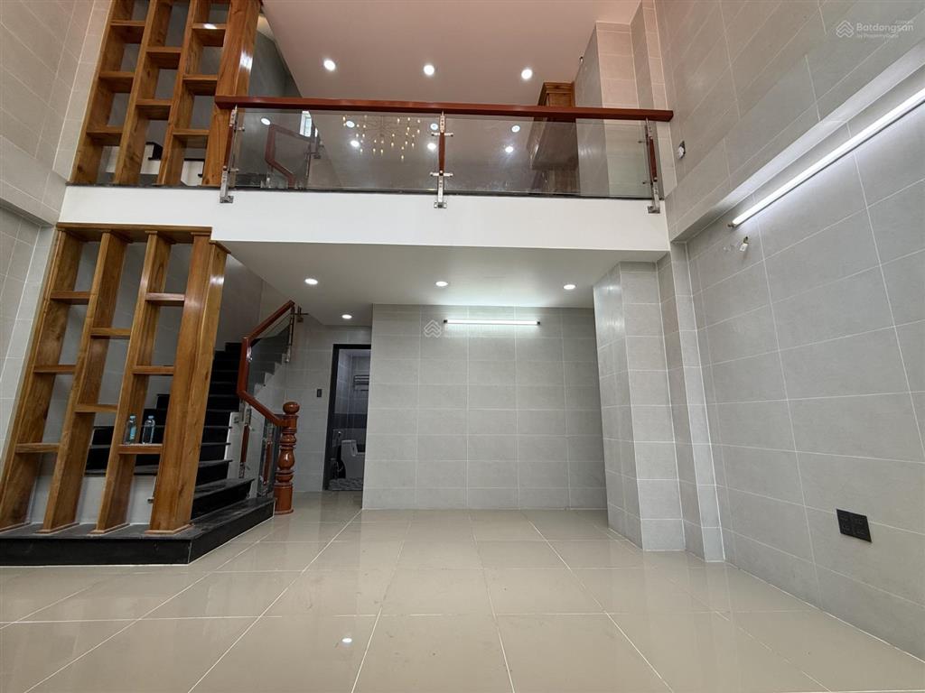 Bán nr 65m2, 9,3 tỷ, 6pn, 7wc tại nguyên hồng, phường 1, quận gò vấp, tp.hcm