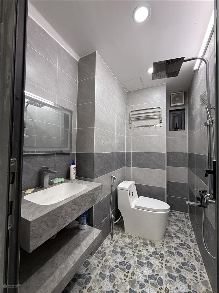 Bán nr 65m2, 9,3 tỷ, 6pn, 7wc tại nguyên hồng, phường 1, quận gò vấp, tp.hcm
