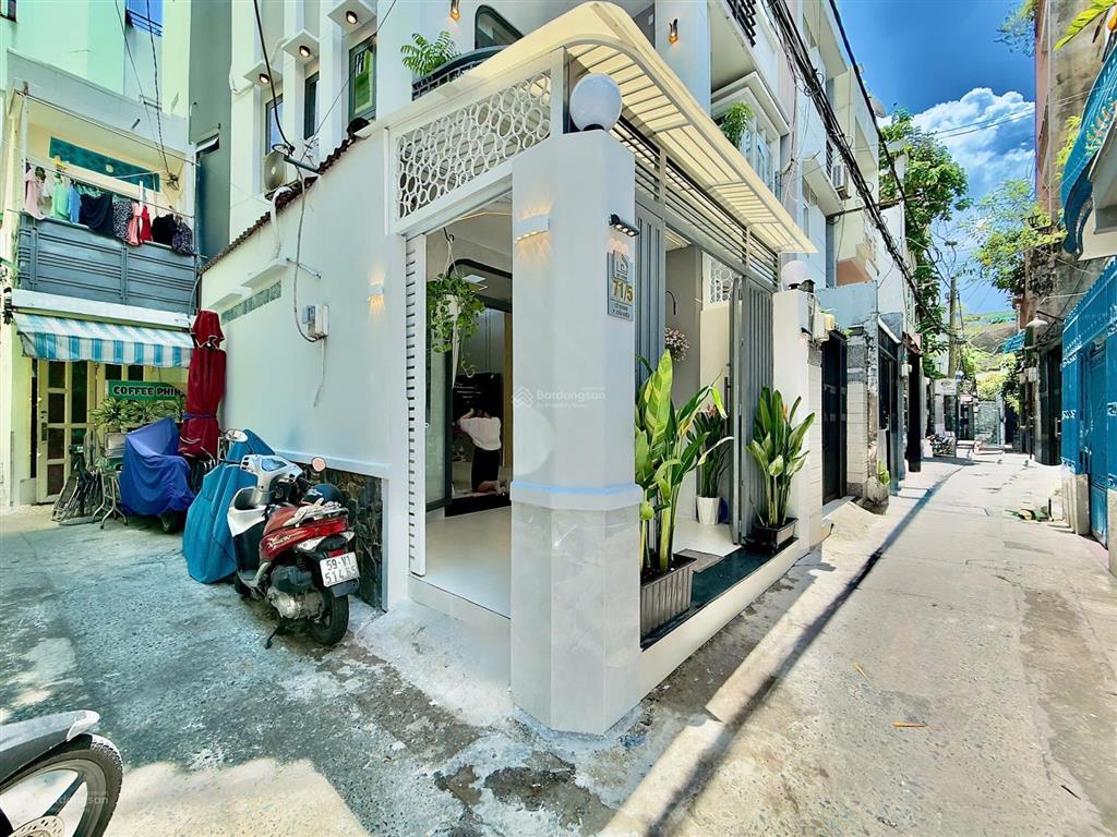 Bán nr đẹp xuất sắc tại cô giang, 9,95 tỷ, 53m2, 5pn, 5wc