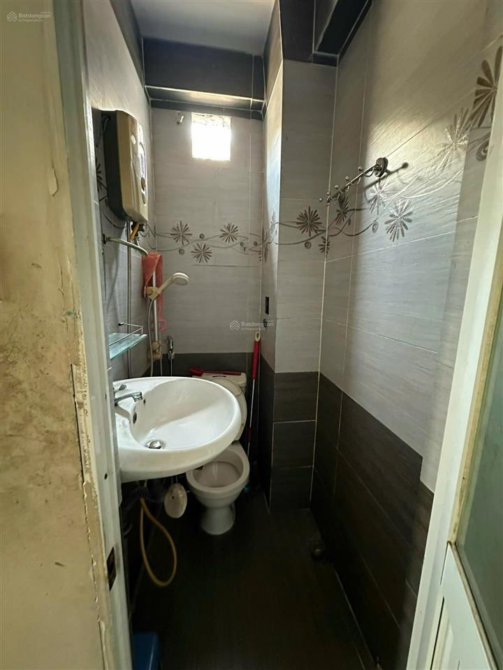 Cho thuê nhà riêng 34m2, 10 triệu vnd, 3pn, 4wc tại trần bình trọng, bình thạnh