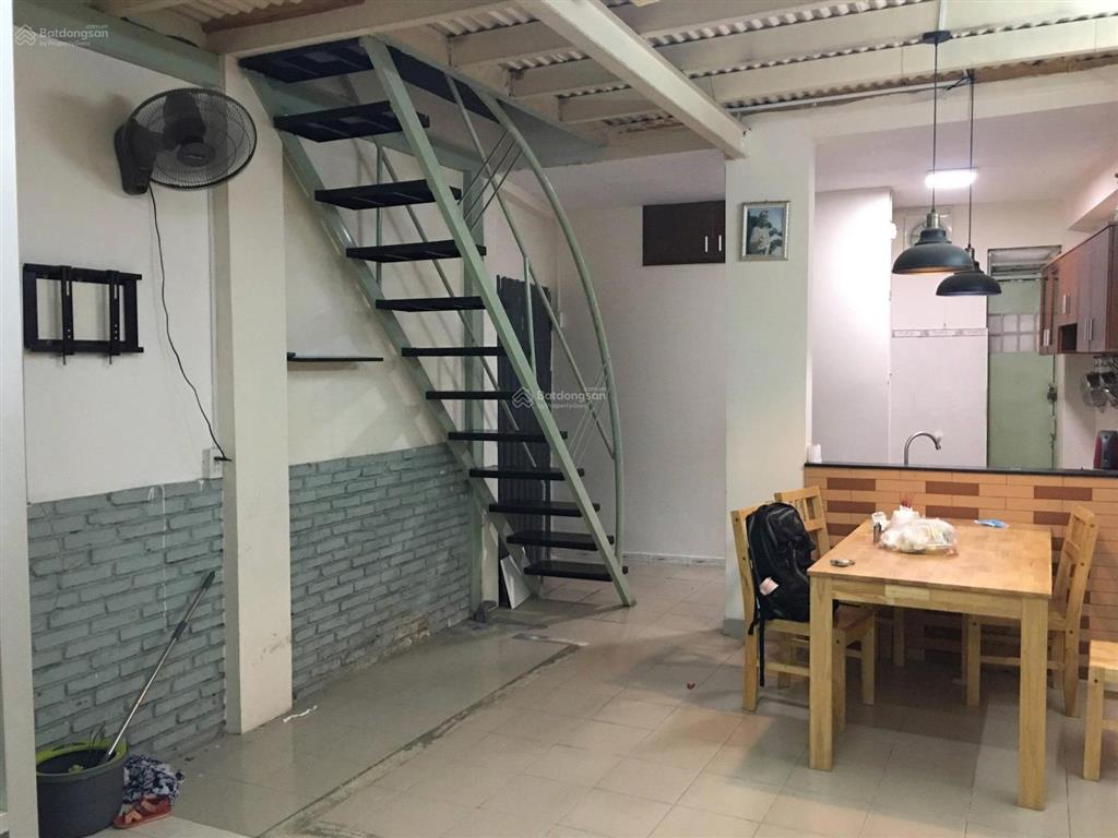 Cho thuê nr 2pn, 2wc, 40m2 tại nơ trang long, 10 triệu vnd