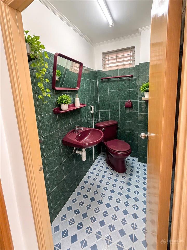 Cho thuê nhà nguyễn thượng hiền bình thạnh | hxh
5pn, 5wc nhà mới vào ở liền