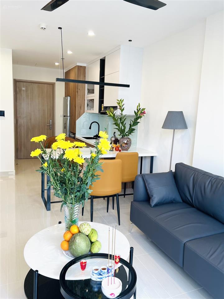 Cho thuê toà s605 căn 2pn 2wc  tại vinhomes grand park full nội thất, vào ở liềm 10tr500