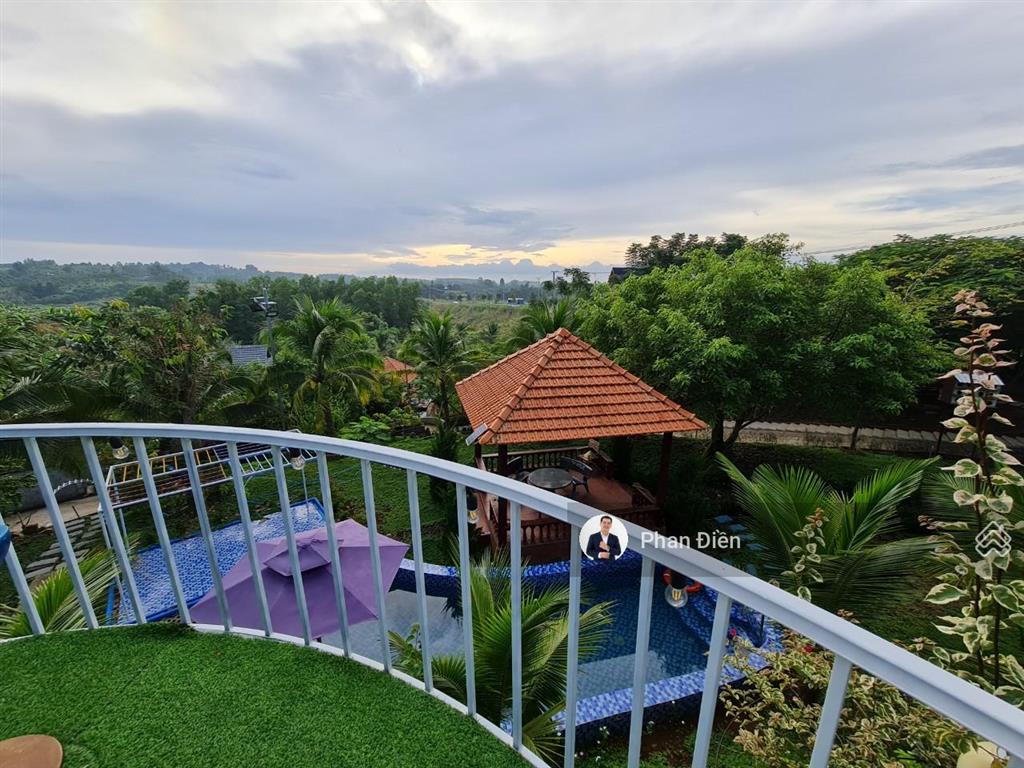Chính chủ bán khu nghỉ dưỡng gần khu du lịch bình châu. có nhà với bungalo, hồ cái koi, cây ăn trái