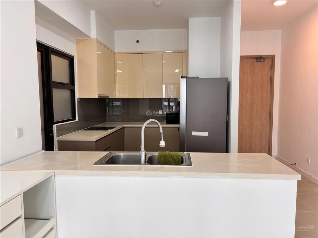 Chính chủ cho thuê căn hộ estella heights 3pn căn góc 130m2. view hồ bơi. tầng cao. gọi 0982 667 ***