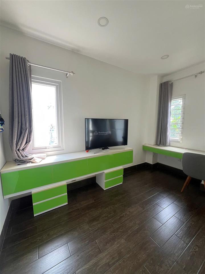 Bán nhà phố melosa khang điền 86,2m2 căn bìa 3 mặt thoáng. nội thất. view công viên, sông