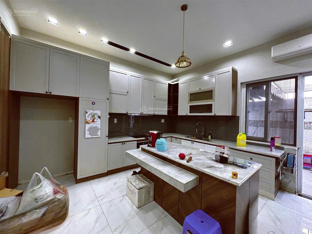 Chính chủ bán nhà phố melosa khang điền 5x23m. nội thất đầy đủ. sổ hồng gọi 0982 667 *** mr phan điền
