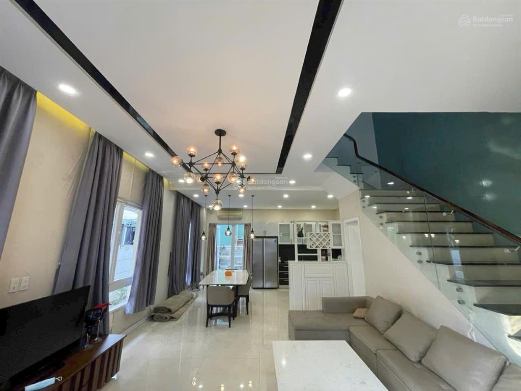 Chính chủ bán biệt thự melosa garden 8x18m.gần hồ bơi. sổ hồng riêng. gọi ngay 0982 667 *** phan điền