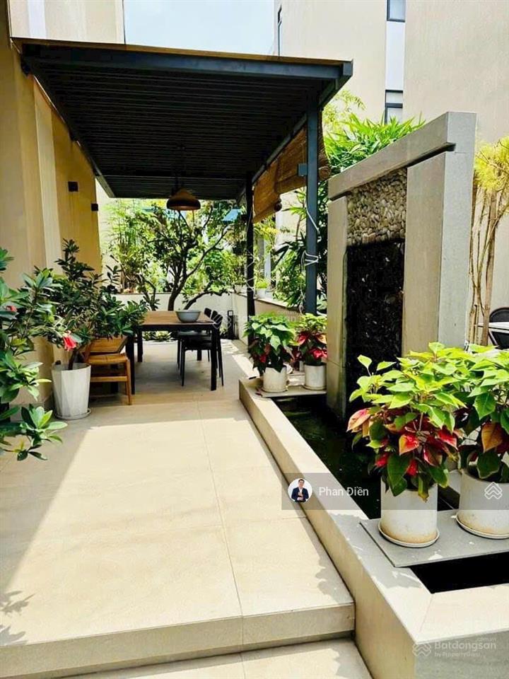 Chính chủ cho thuê biệt thự lucasta full nội thất. trục đường 20m. gọi ngay 0982 667 *** mr phan điền