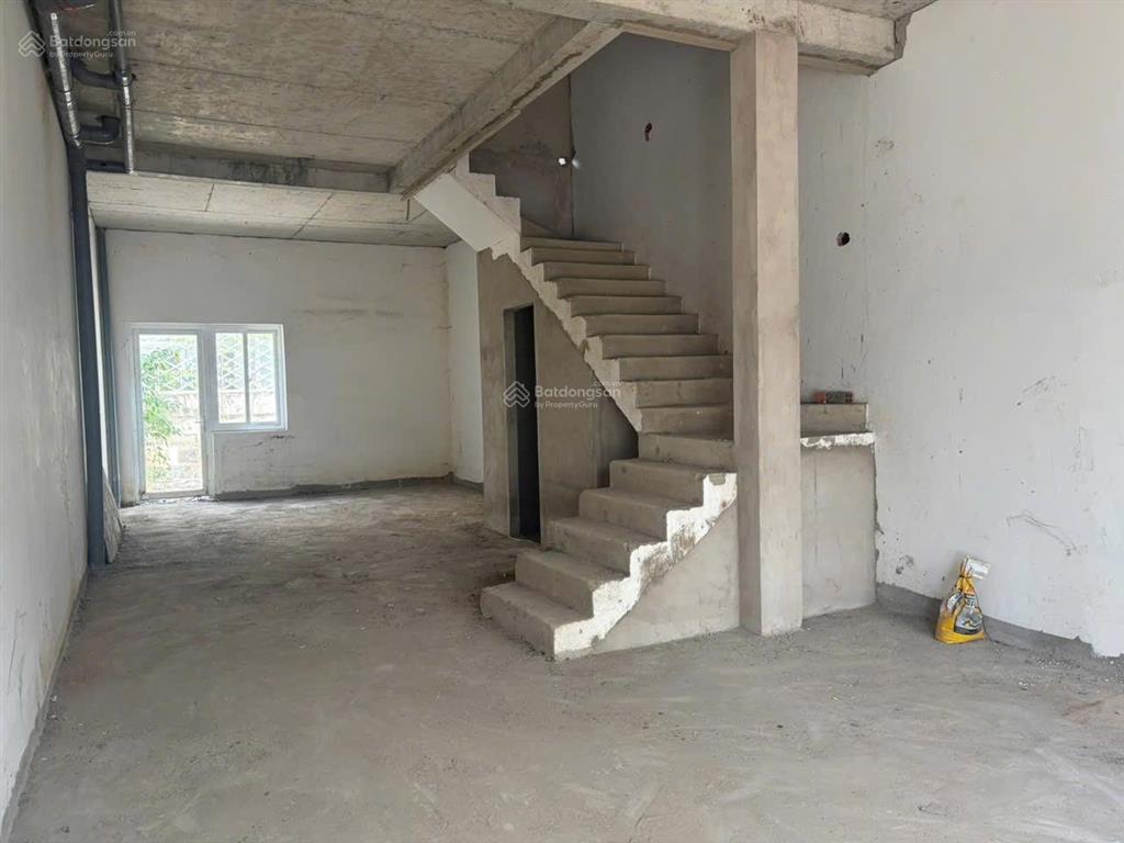 Chính chủ bán nhà phố melosa garden khang điền. diện tích 5x23m nhà thô. sổ hồng. gọi 0982 667 ***