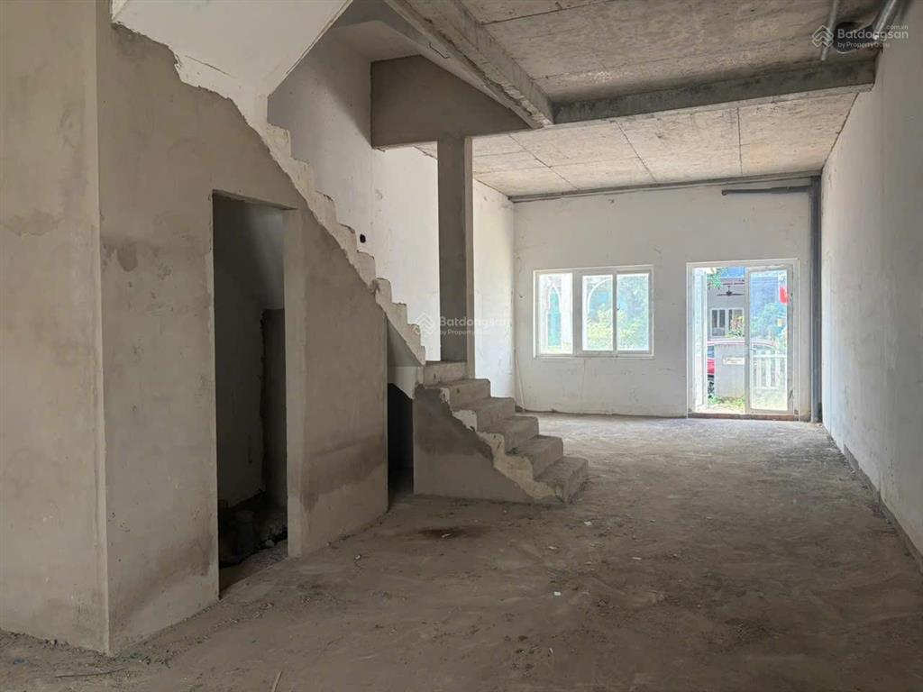 Chính chủ bán nhà phố melosa garden khang điền. diện tích 5x23m nhà thô. sổ hồng. gọi 0982 667 ***