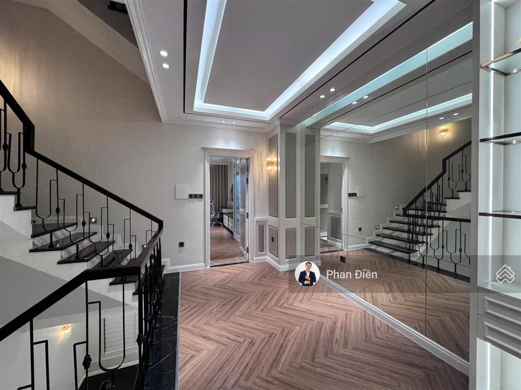 Chính chủ cho thuê nhà the classia khang điền 5x19m. nội thất đầy đủ nhà đẹp ở ngay gọi 0982 667 ***