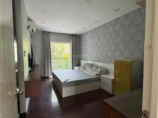 Chính chủ cho thuê nhà phố mega village 5x17m view hồ bơi, hoàn thiện cơ bản. giá 13,5 triệu/tháng