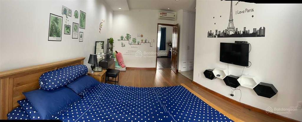 Chính chủ cho thuê nhà phố mega village 8x14,5m. full nội thất, giá 18 triệu, gọi ngay 0982 667 ***