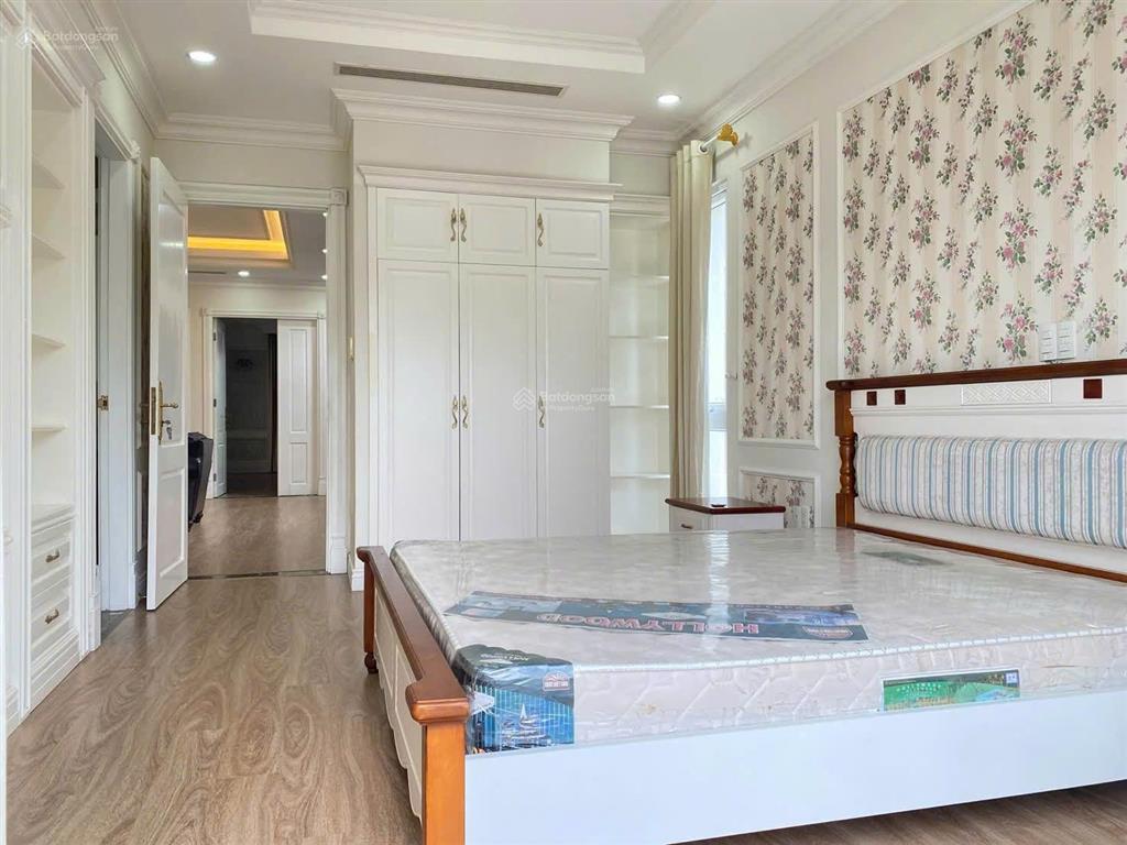 Chính chủ cho thuê biệt thự đơn lập the venica nội thất đầy đủ. nhận nhà ở ngay. gọi 0982 667 ***