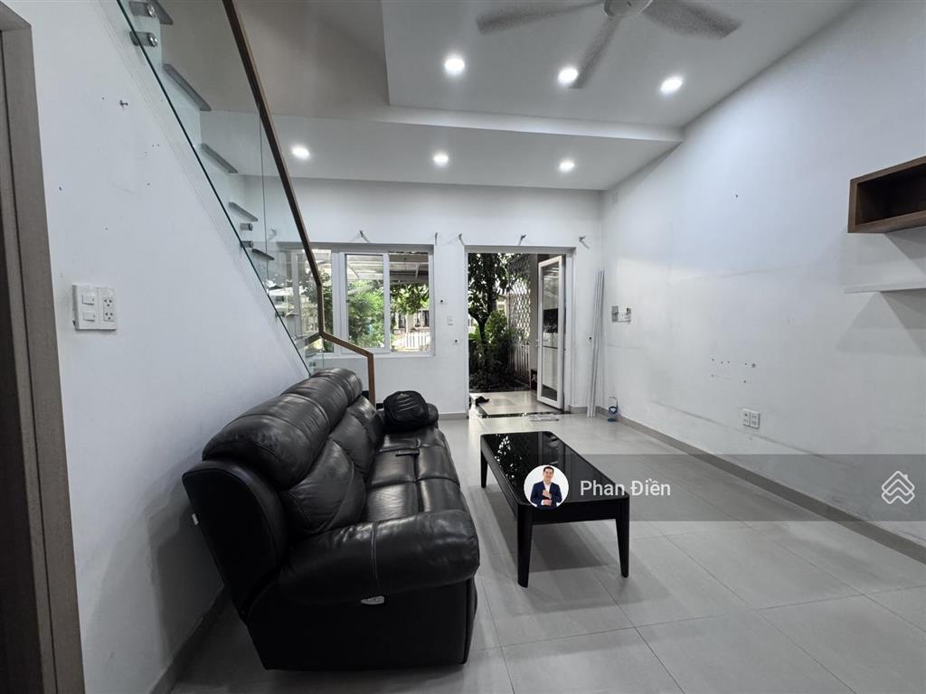 Phan điền cho thuê nhà phố melosa khang điền 5x16m nội thất đầy đủ, giá 15 triệu. gọi 0982 667 ***