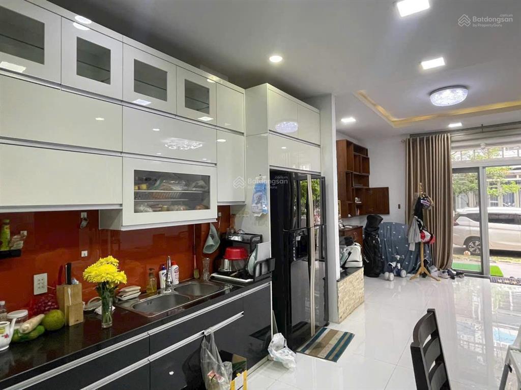 Chính chủ bán nhà phố mega ruby khang điền 5x16,3m. nội thất đầy đủ. gọi 0982 667 *** mr phan điền