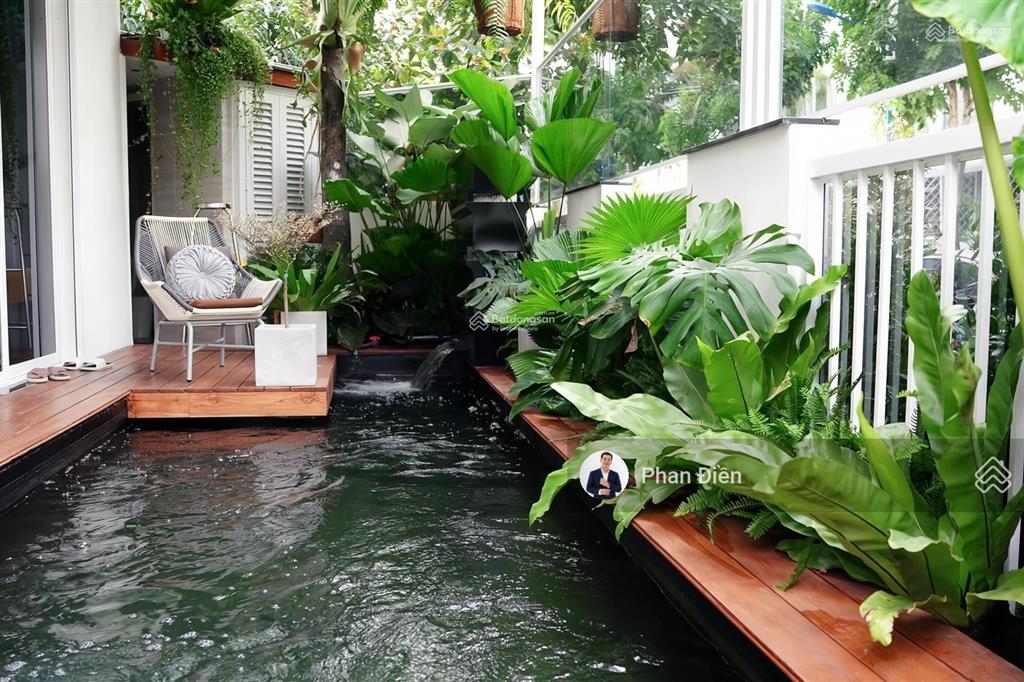 Chính chủ bán căn góc 2 mặt tiền mega village khang điền nội thất cao cấp. tặng hồ cá koi. sổ hồng