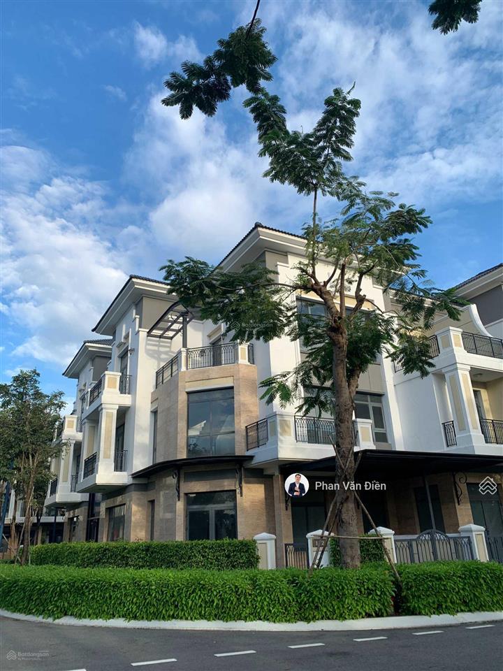 Chính chủ bán nhà phố verosa park khang điền 7x13m. view hồ bơi. gọi ngay 0982 667 *** phan điền