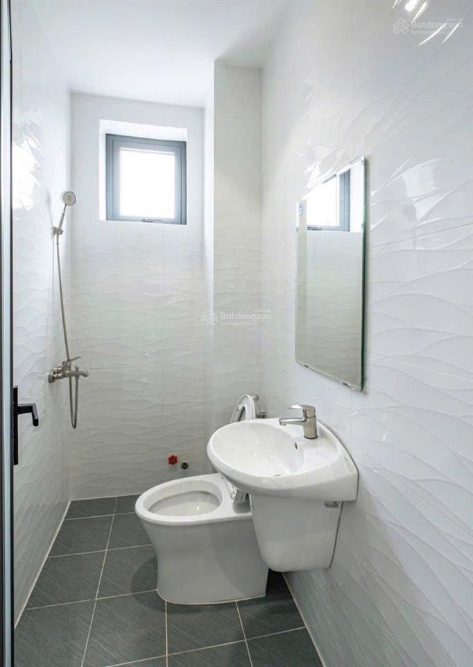 Phòng vip quận 5, cách trường đh hùng vương, 5 phút đi xe, giờ giấc tự do, giá rẻ